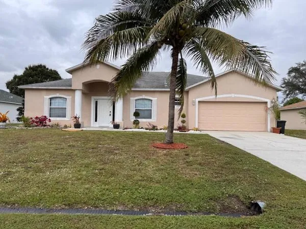 $2,800 | 237 Southwest Grove Avenue, Port St. Lucie, FL 34983
