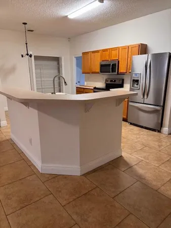 $2,800 | 237 Southwest Grove Avenue, Port St. Lucie, FL 34983