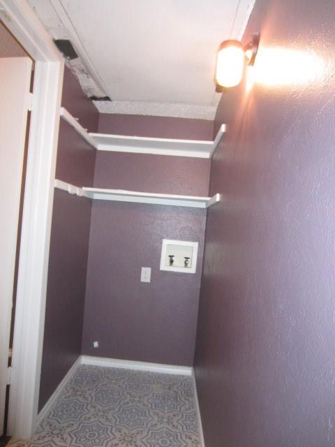 4262 Madera Road Irving, TX 75038 - Photo 9 of 15 a view of livingroom with washer and dryer