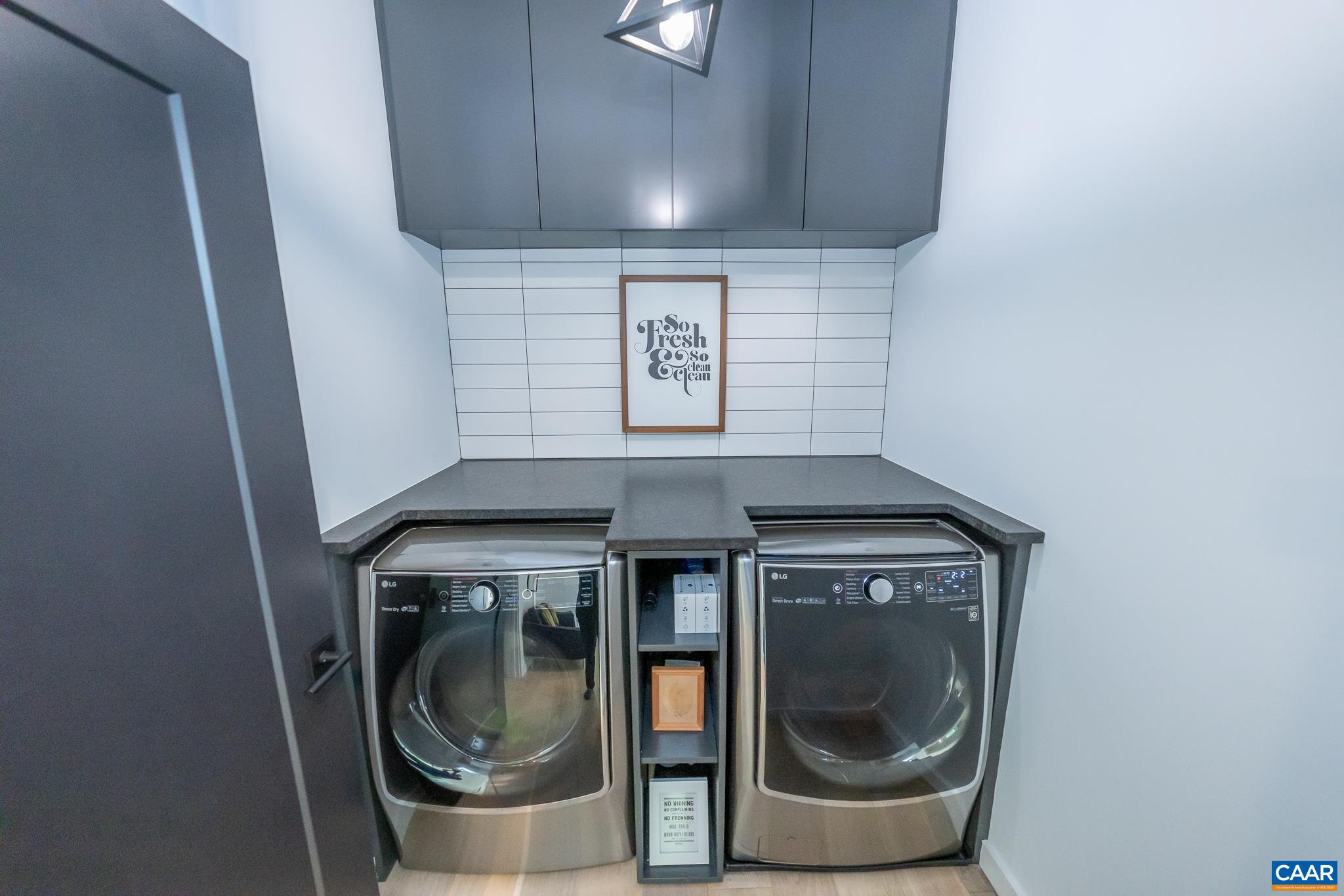 809 Gilliams Mountain Road Charlottesville, VA 22903 - Photo 49 of 68 a utility room with dryer and washer