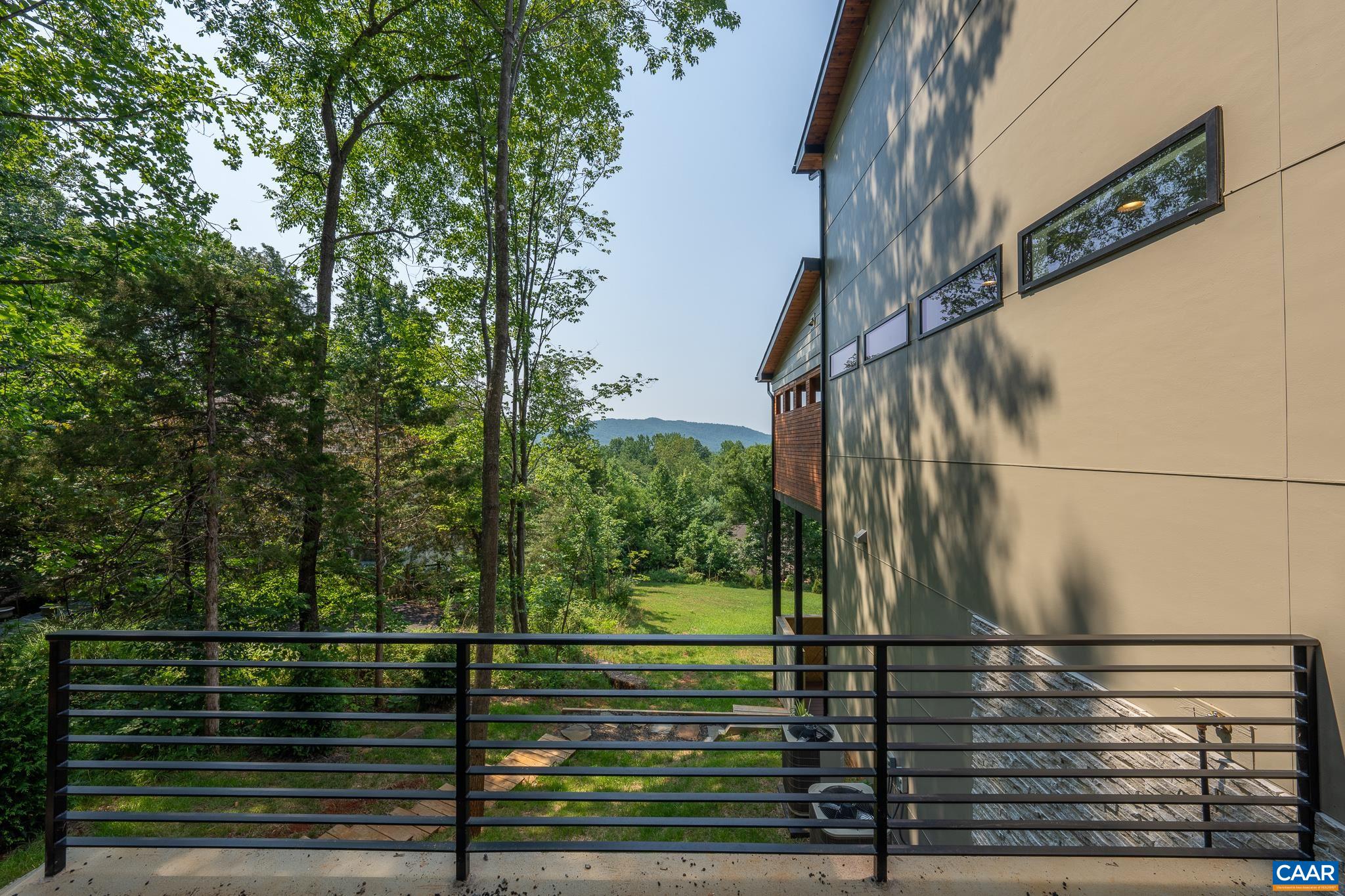809 Gilliams Mountain Road Charlottesville, VA 22903 - Photo 55 of 68 a view of a street