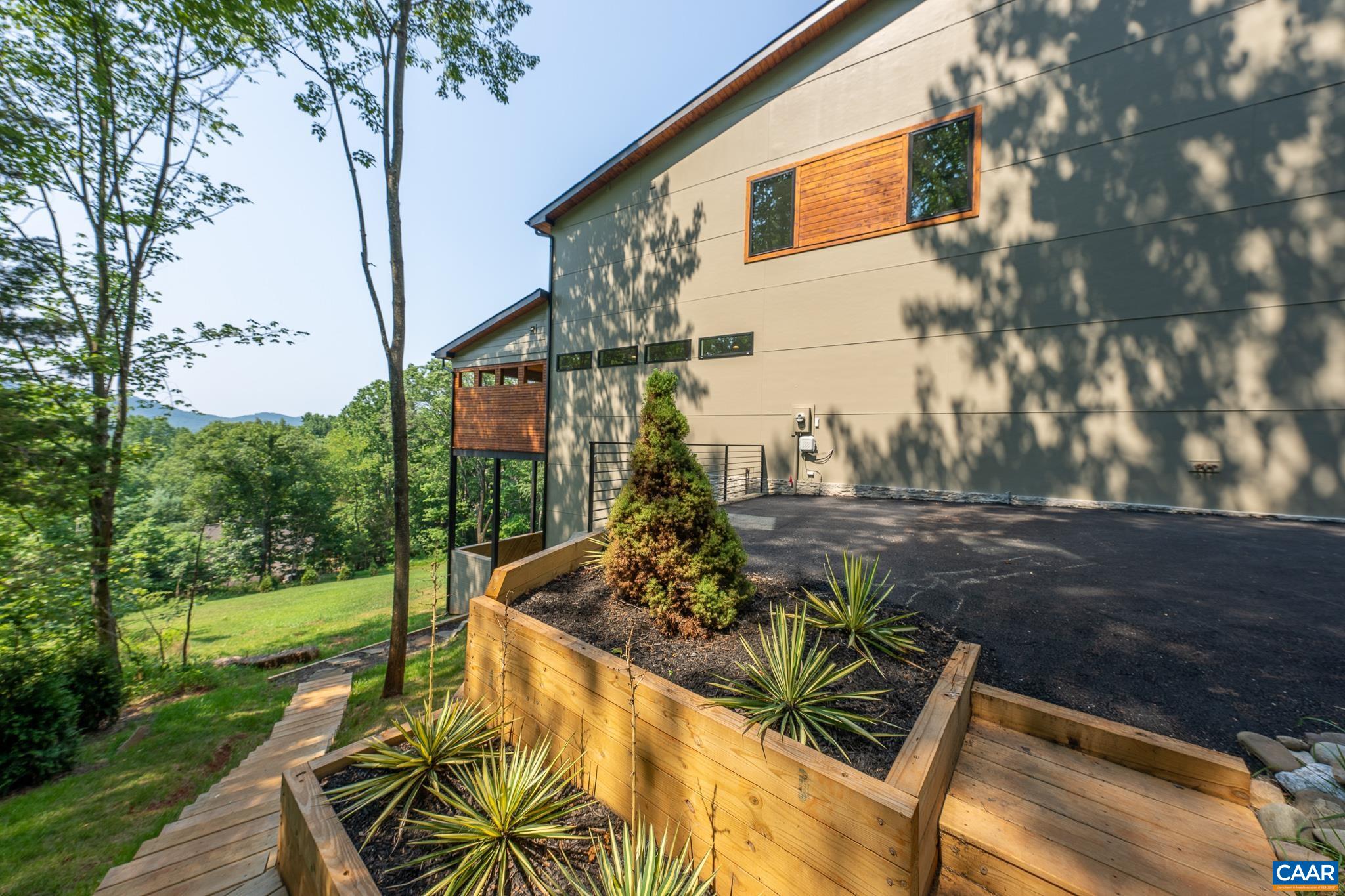 809 Gilliams Mountain Road Charlottesville, VA 22903 - Photo 56 of 68