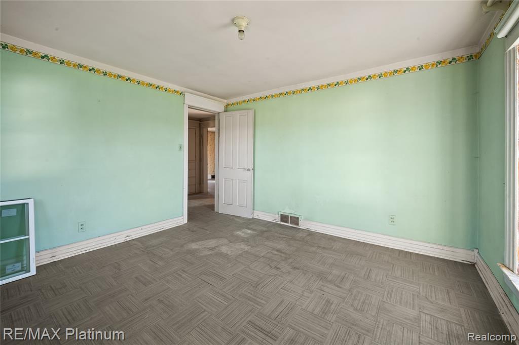 1136 South Nichols Road Flushing, MI 48433 - Photo 31 of 58