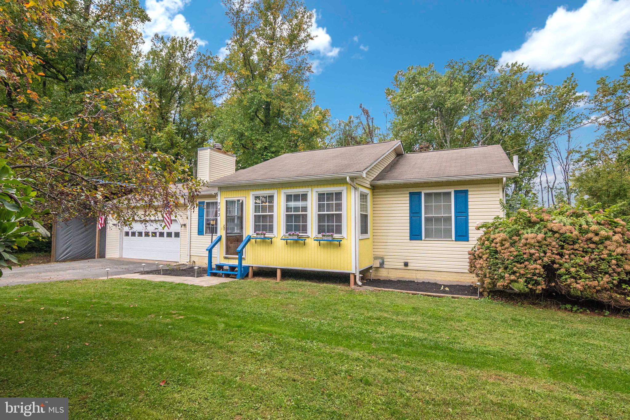 783 High Top Road Linden, VA 22642 - Photo 2 of 39