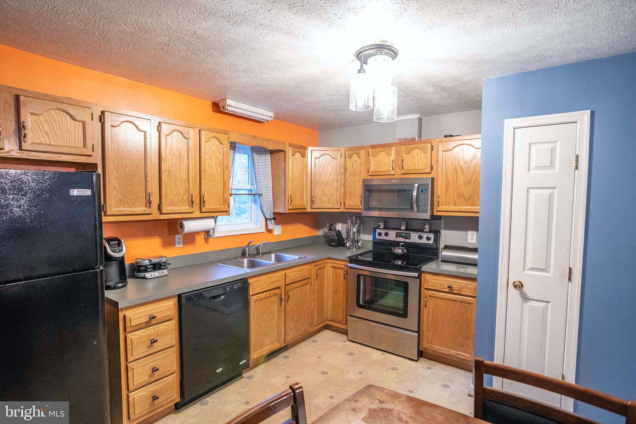 783 High Top Road Linden, VA 22642 - Photo 21 of 39