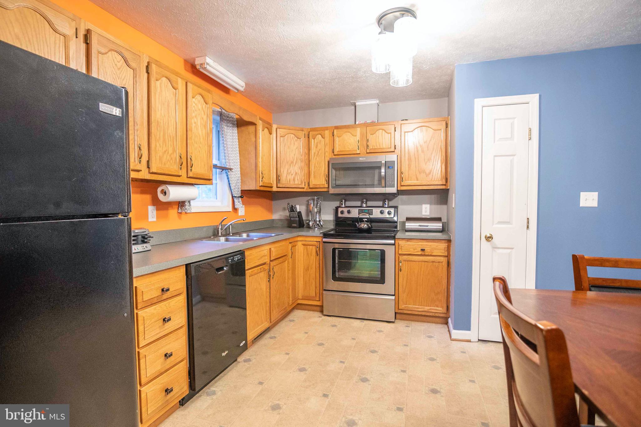 783 High Top Road Linden, VA 22642 - Photo 23 of 39