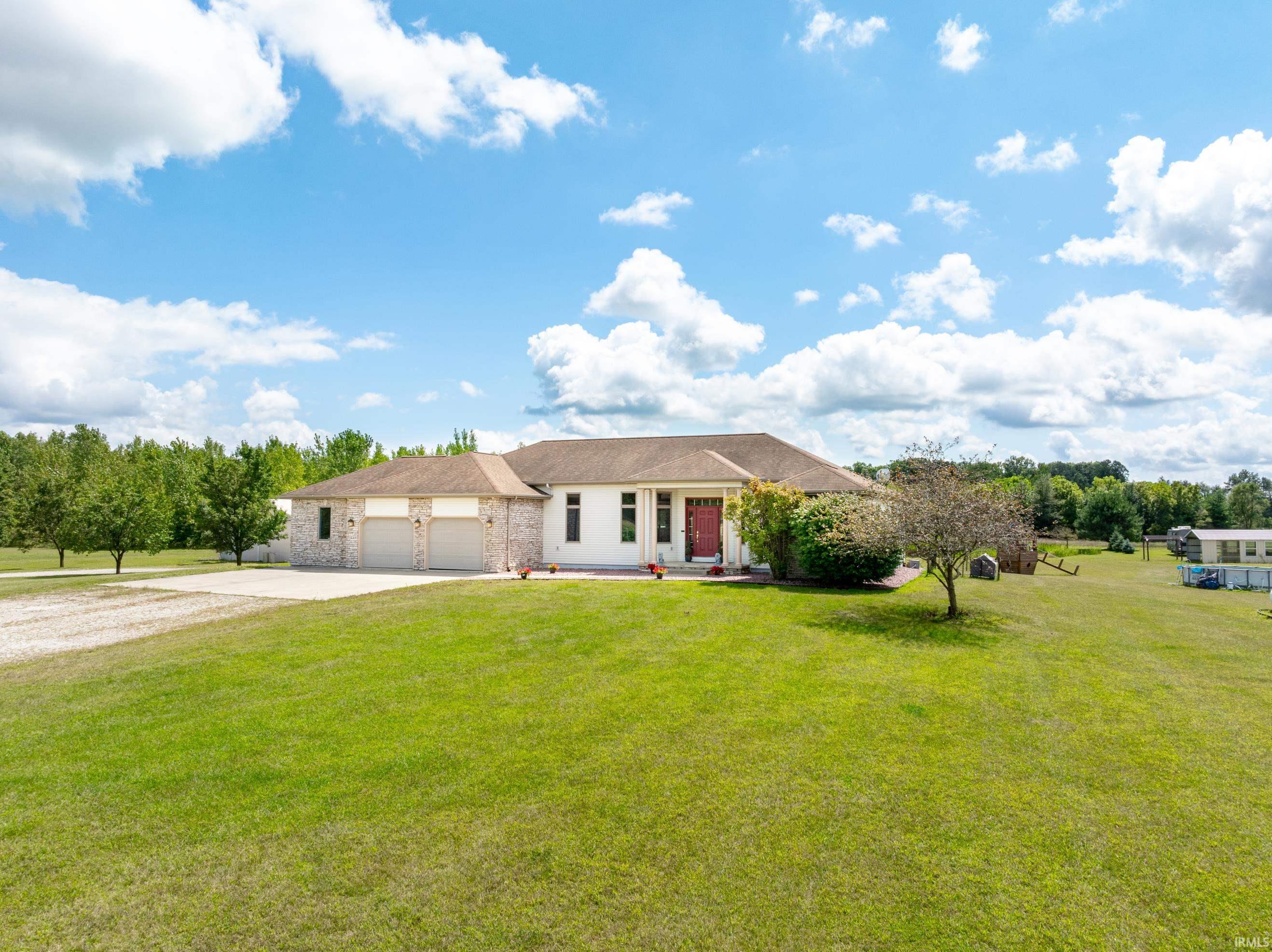 2201 18th Road Tippecanoe, IN 46570 - Photo 4 of 34