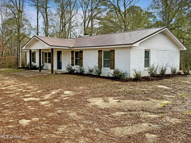 $171,000 | 1510 Carmel-New Hope Road, Monticello, MS 39654