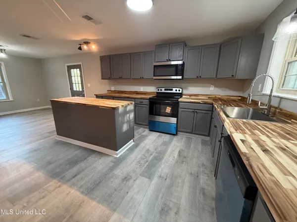 $171,000 | 1510 Carmel-New Hope Road, Monticello, MS 39654