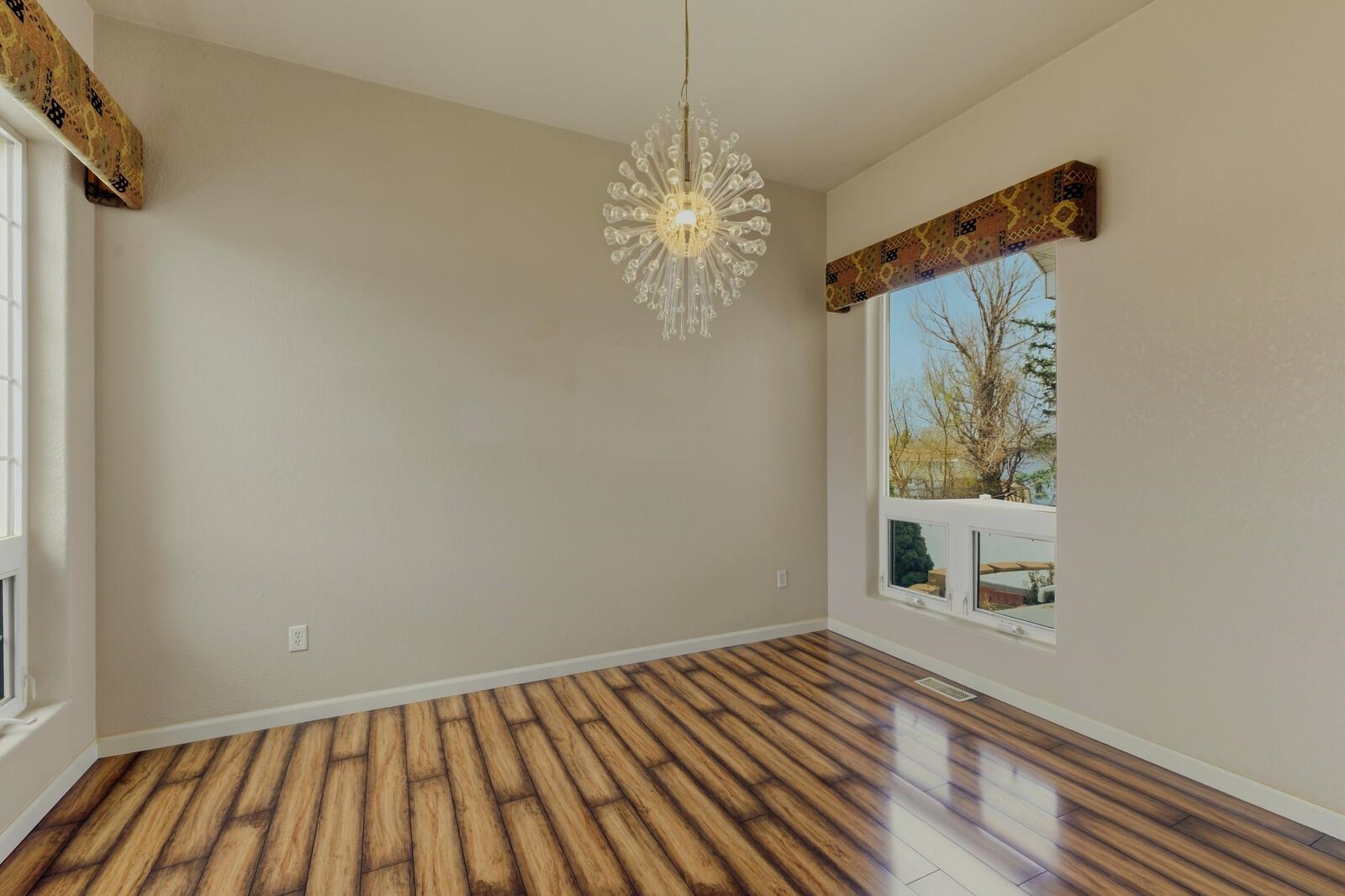 3530 East 8th Street Casper, WY 82609 - Photo 4 of 42