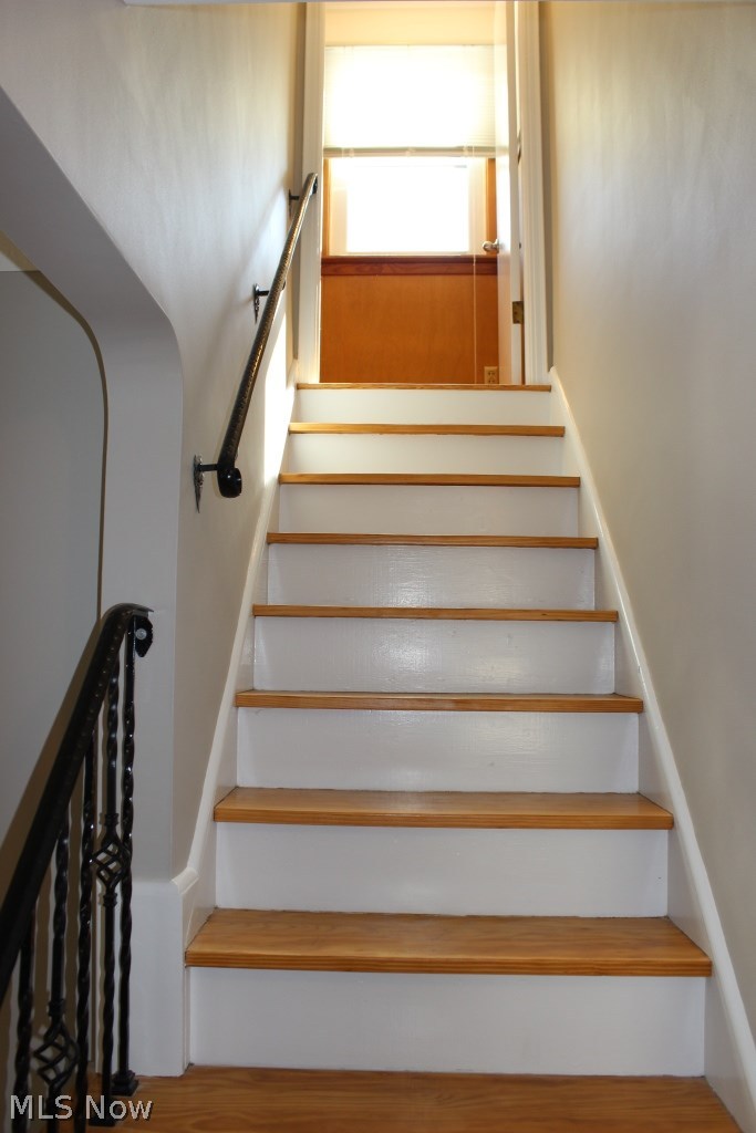 1142 Mayfield Ridge Road Cleveland, OH 44124 - Photo 14 of 24