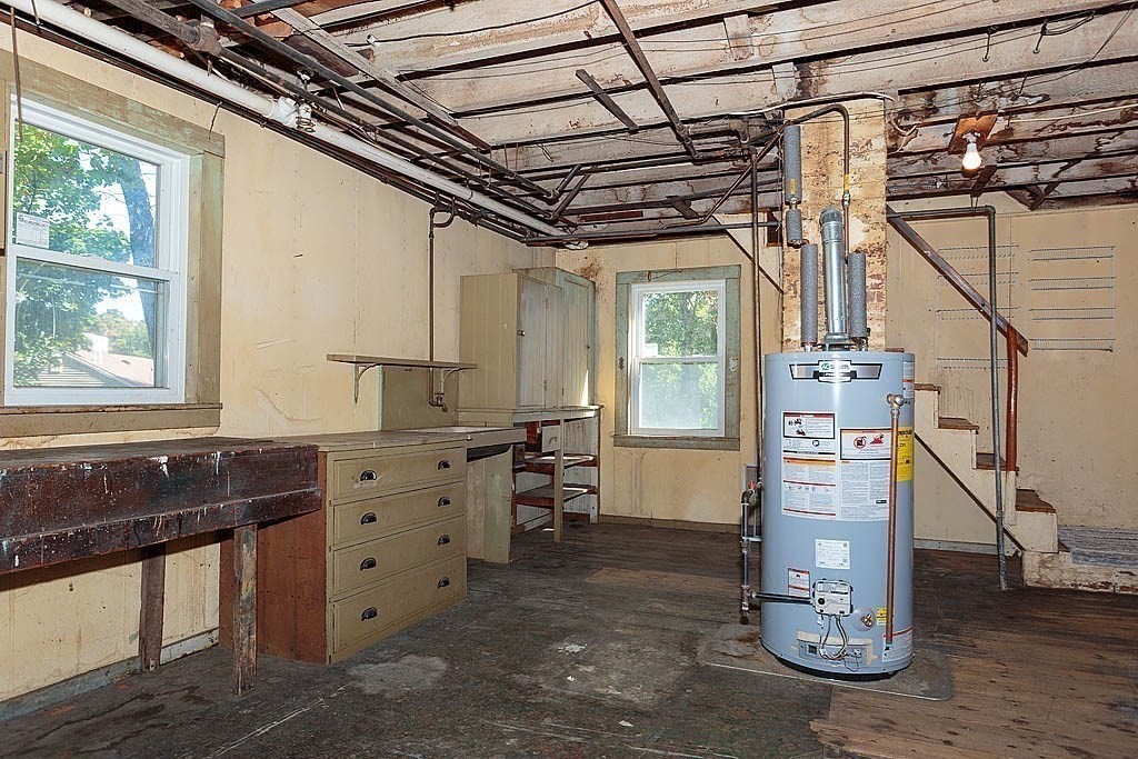 4 Highland Avenue Stoneham, MA 02180 - Photo 32 of 33 Gallery Image 32