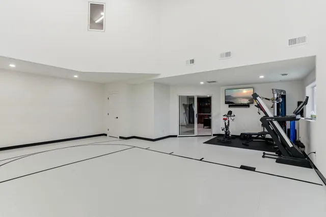 $1,300,000 | 14415 49th Street North, Stillwater, MN 55082