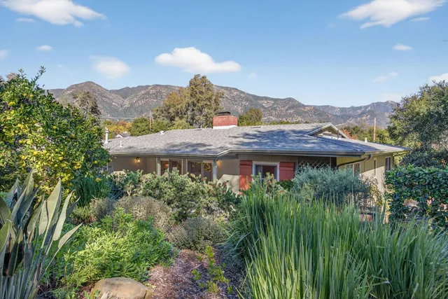 $2,195,000 | 203 Foothill Road, Ojai, CA 93023