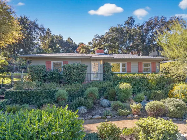 $2,195,000 | 203 Foothill Road, Ojai, CA 93023