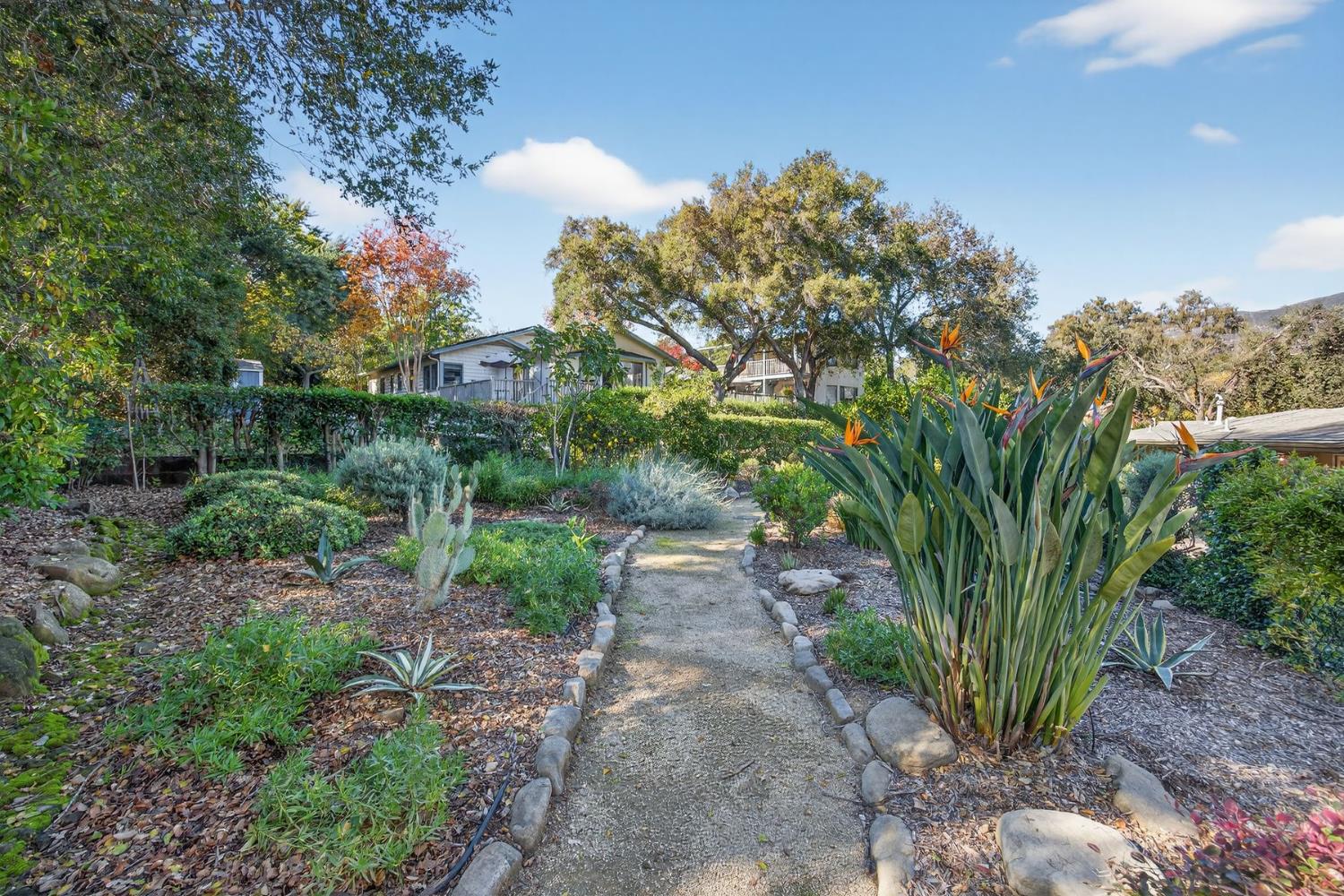 203 Foothill Road Ojai, CA 93023 - Photo 4 of 12