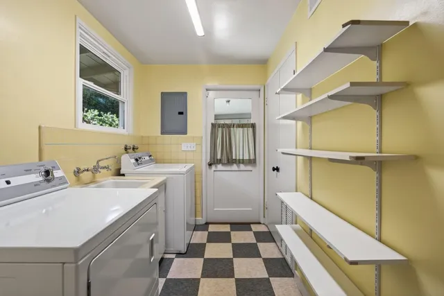 $2,195,000 | 203 Foothill Road, Ojai, CA 93023