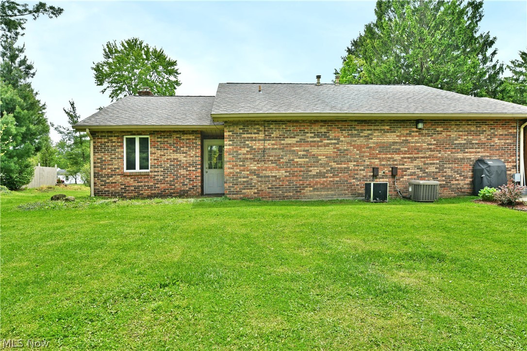 2237 Cadwallader-Sonk Road, Unit A Cortland, OH 44410 - Photo 49 of 50