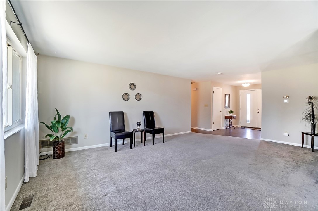7855 Rain Tree Road Centerville, OH 45459 - Photo 6 of 43 Gallery Image 6