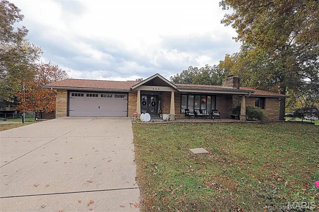 $324,900 | 333 East Maple Street, Scott City, MO 63780