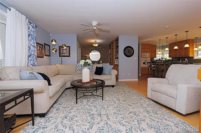 $324,900 | 333 East Maple Street, Scott City, MO 63780