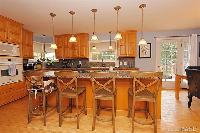 $324,900 | 333 East Maple Street, Scott City, MO 63780