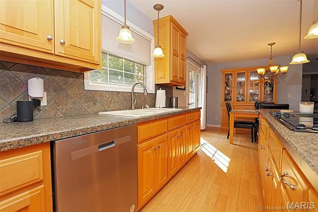 $324,900 | 333 East Maple Street, Scott City, MO 63780