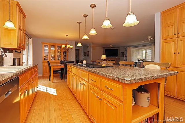 $324,900 | 333 East Maple Street, Scott City, MO 63780