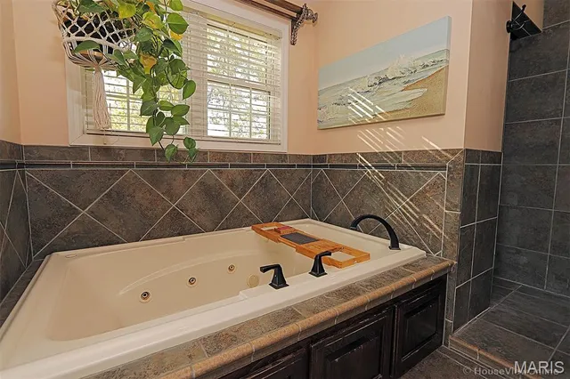 $324,900 | 333 East Maple Street, Scott City, MO 63780