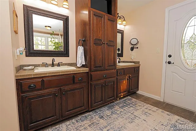 $324,900 | 333 East Maple Street, Scott City, MO 63780