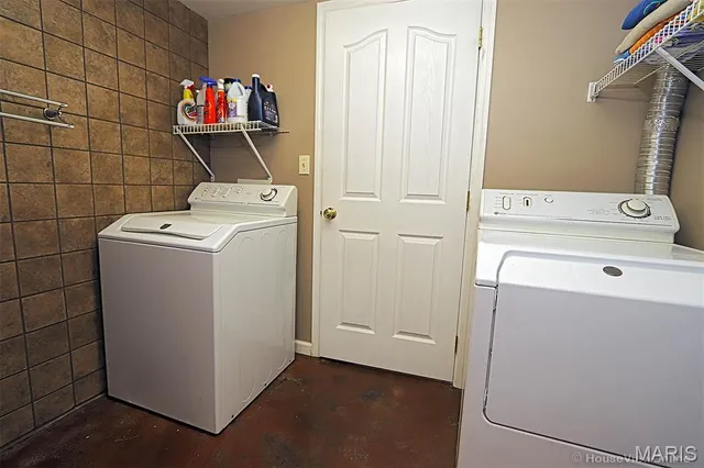 $324,900 | 333 East Maple Street, Scott City, MO 63780