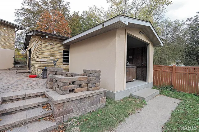 $324,900 | 333 East Maple Street, Scott City, MO 63780