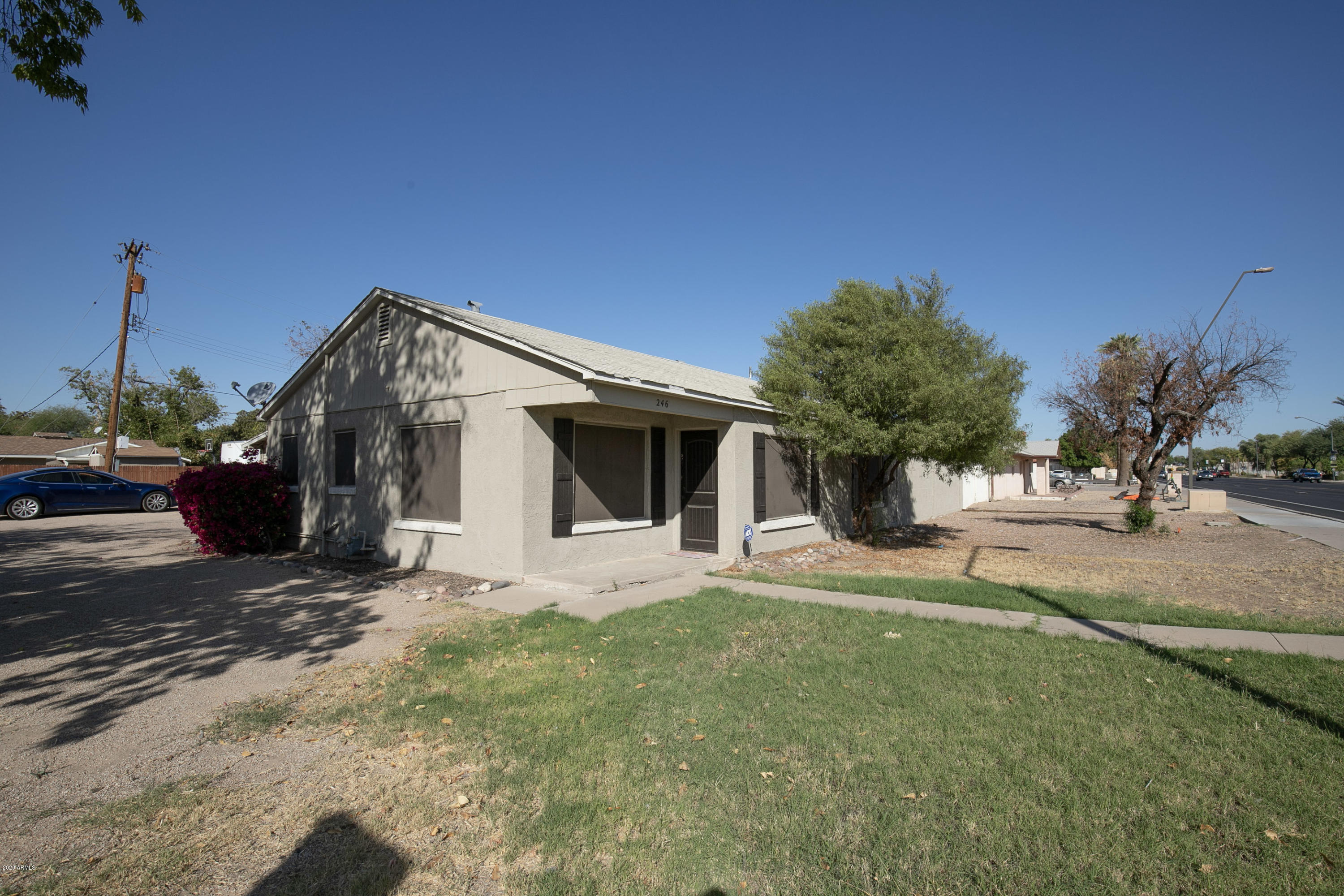 246 South Gilbert Road Gilbert, AZ 85233 - Photo 1 of 28 18-IMG_0014