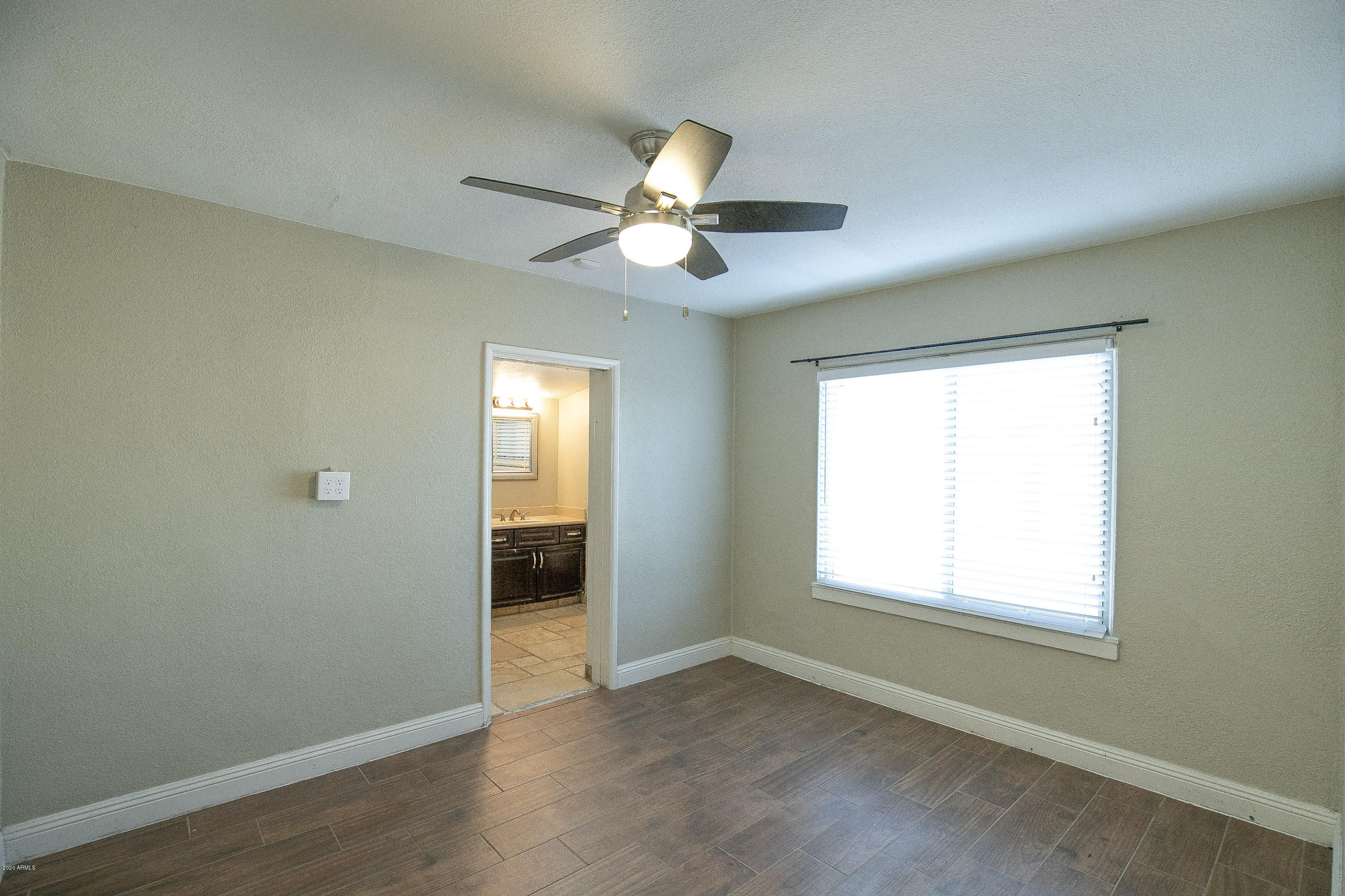 246 South Gilbert Road Gilbert, AZ 85233 - Photo 16 of 28 14-IMG_0004