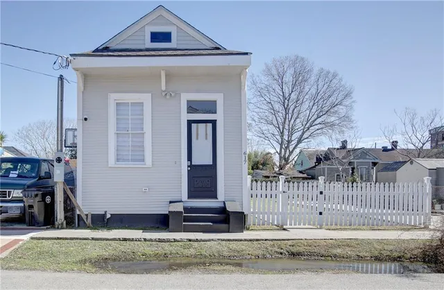 $1,750 | 617 Tupelo Street, New Orleans, LA 70117
