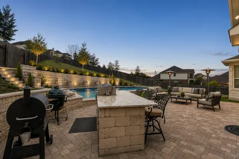 $997,500 | 7817 Oteka Cove, Austin, TX 78735