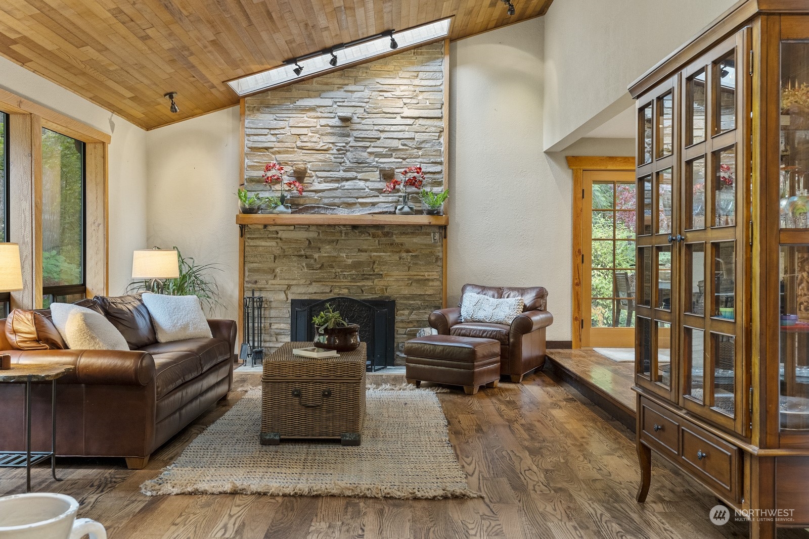 7243 Moon Valley Road Southeast North Bend, WA 98045 - Photo 8 of 40 Gallery Image 8