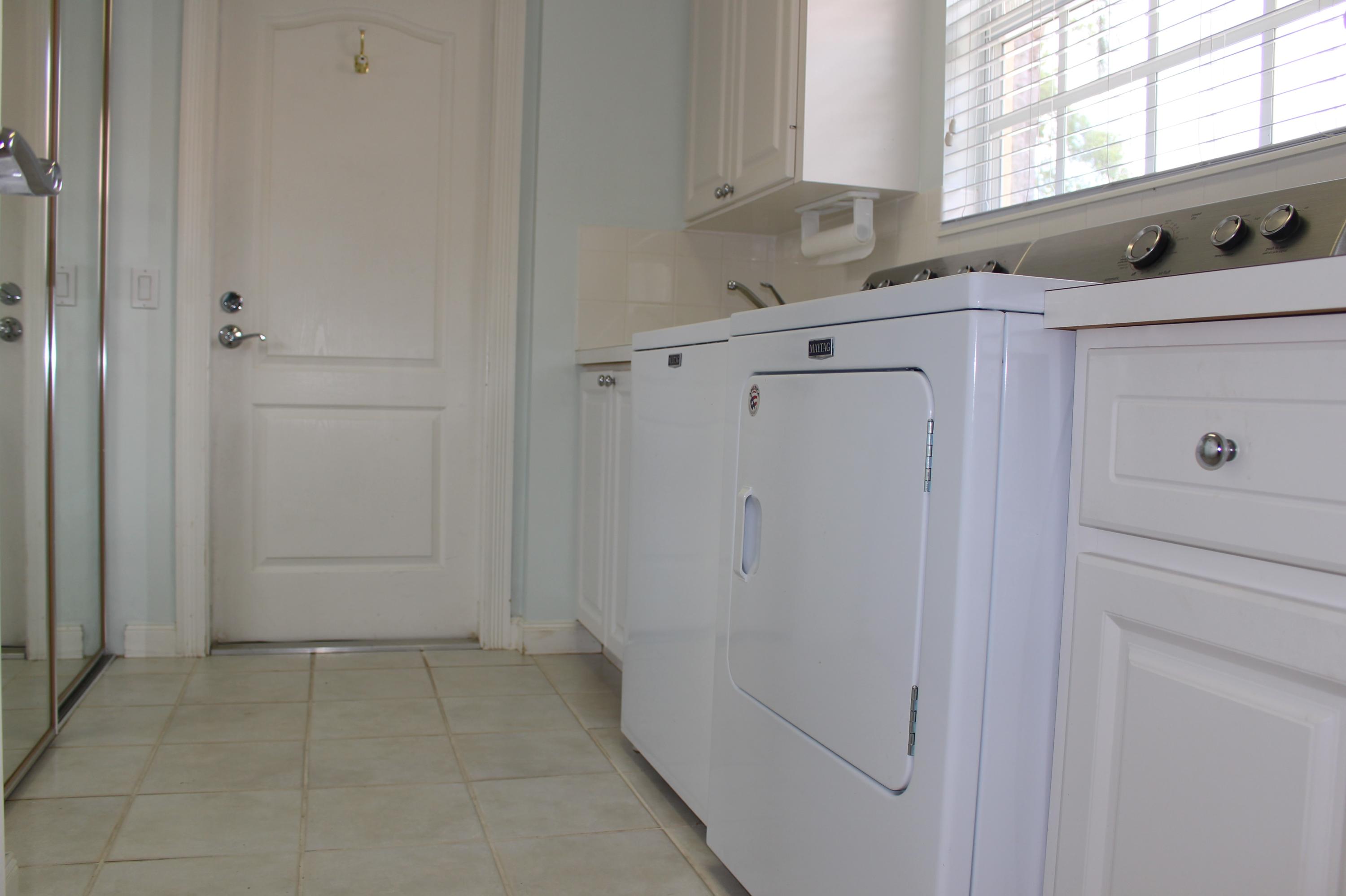971 Southwest Tamarrow Place Stuart, FL 34997 - Photo 20 of 31 IMG_3215 (2)
