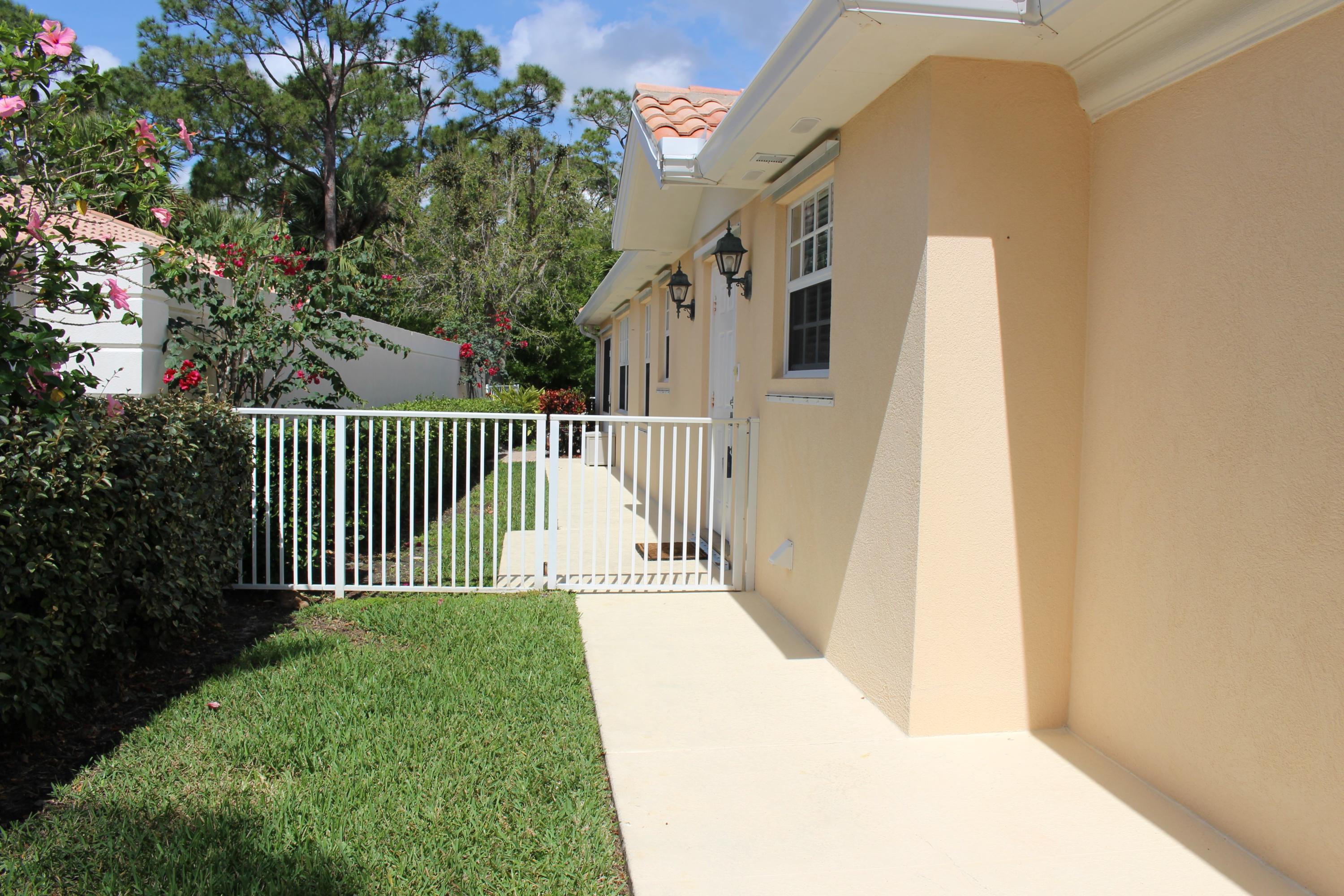 971 Southwest Tamarrow Place Stuart, FL 34997 - Photo 24 of 31 IMG_3220 (2)