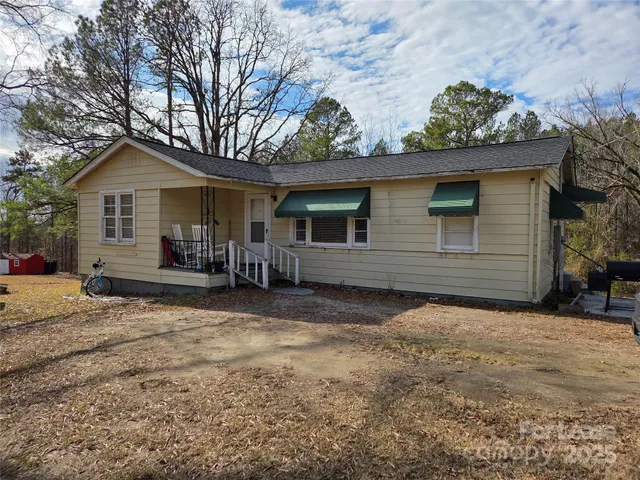 $1,200 | 8334 Oak Tree Road, Sharon, SC 29742