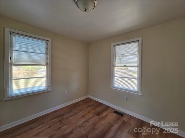 $1,200 | 8334 Oak Tree Road, Sharon, SC 29742