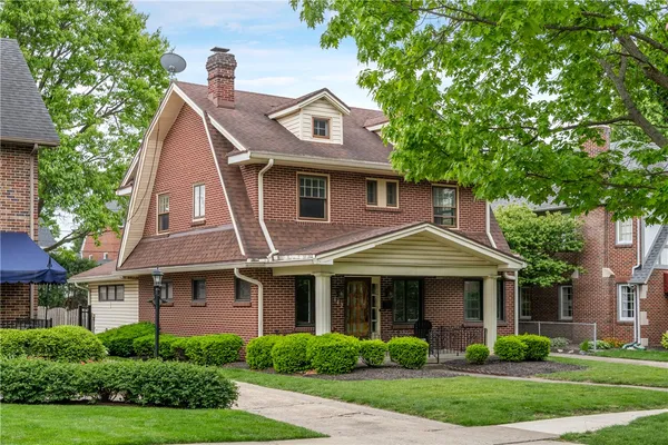 $484,900 | 142 Greenmount Boulevard, Oakwood, OH 45419
