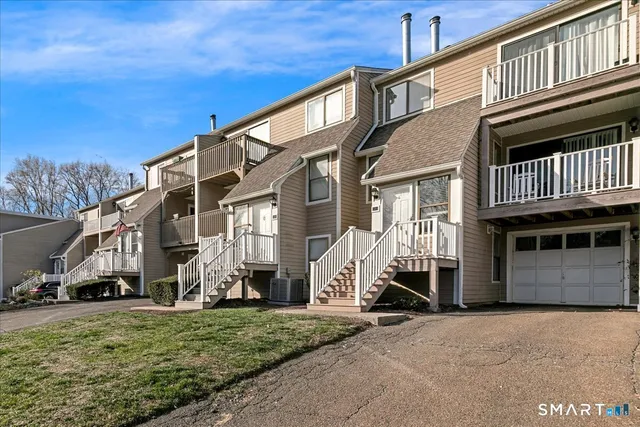 $2,700 | 109 Peddlers Drive, Unit 109, Branford, CT 06405