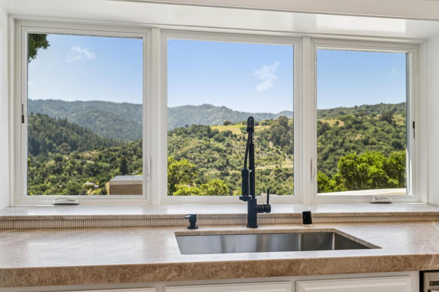 21668 Toll Gate Road Saratoga, CA 95070 - Photo 16 of 55