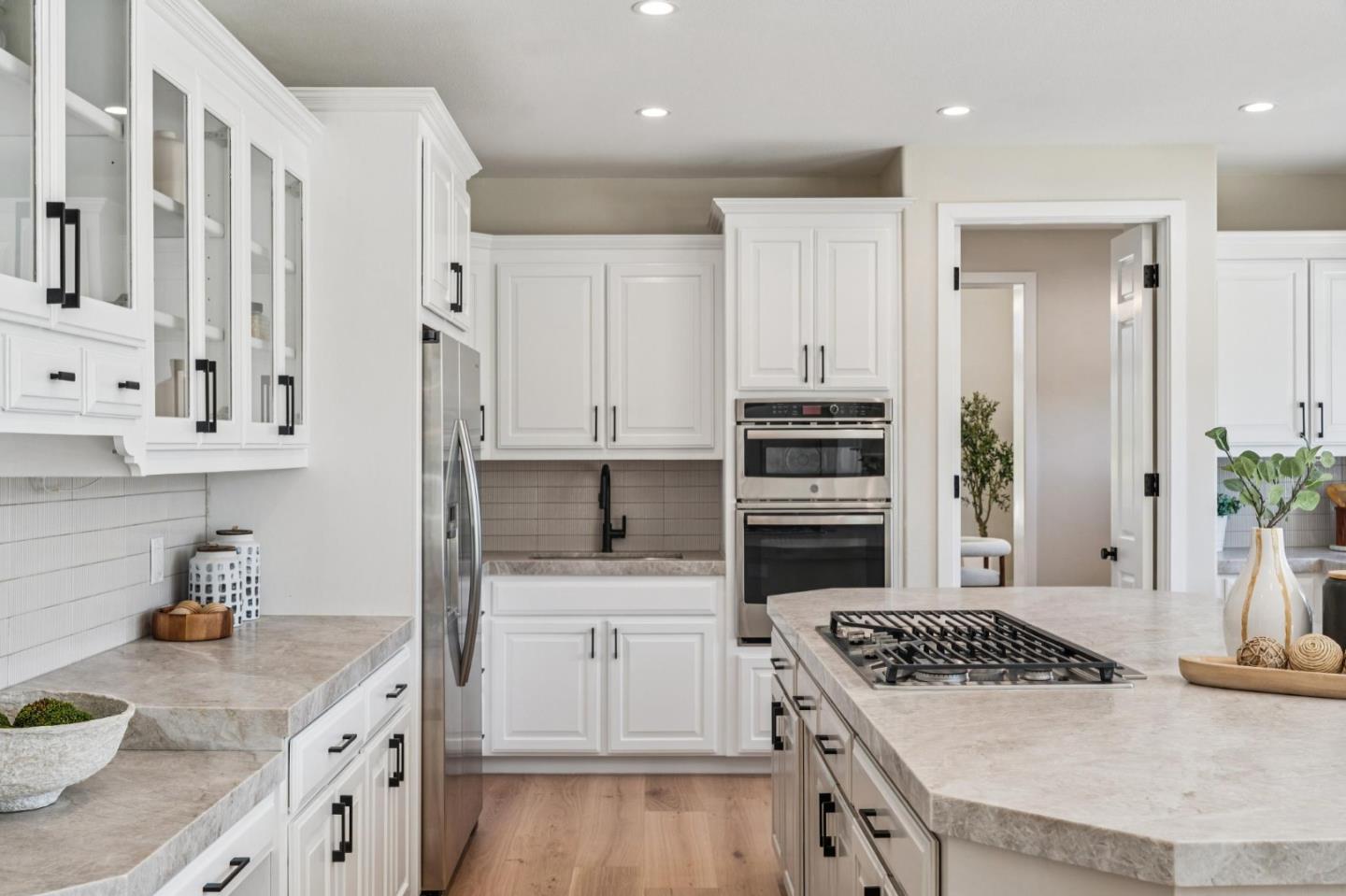 21668 Toll Gate Road Saratoga, CA 95070 - Photo 18 of 55