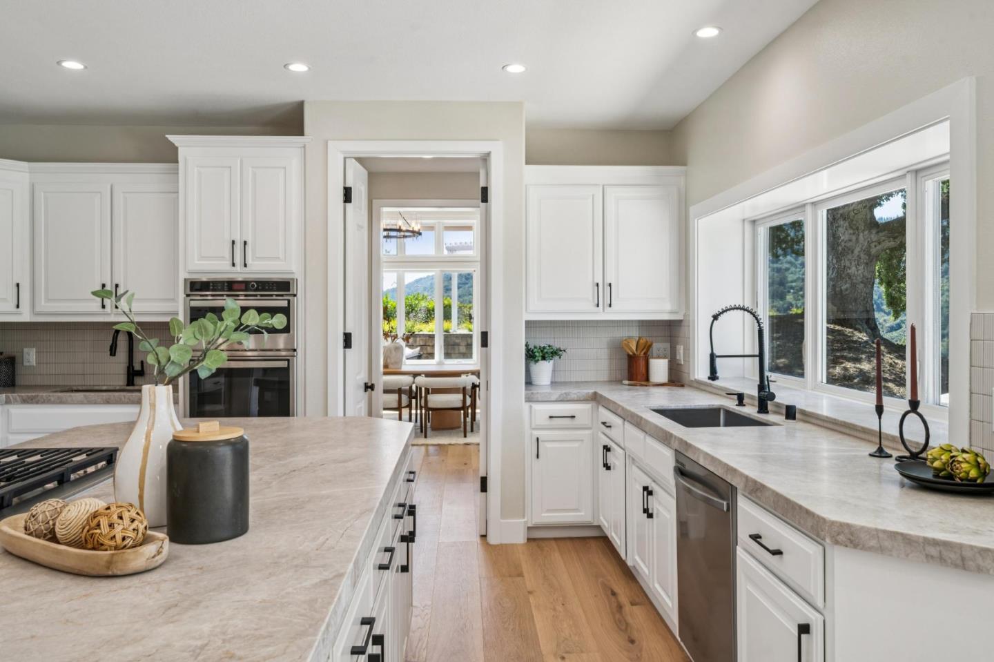 21668 Toll Gate Road Saratoga, CA 95070 - Photo 19 of 55