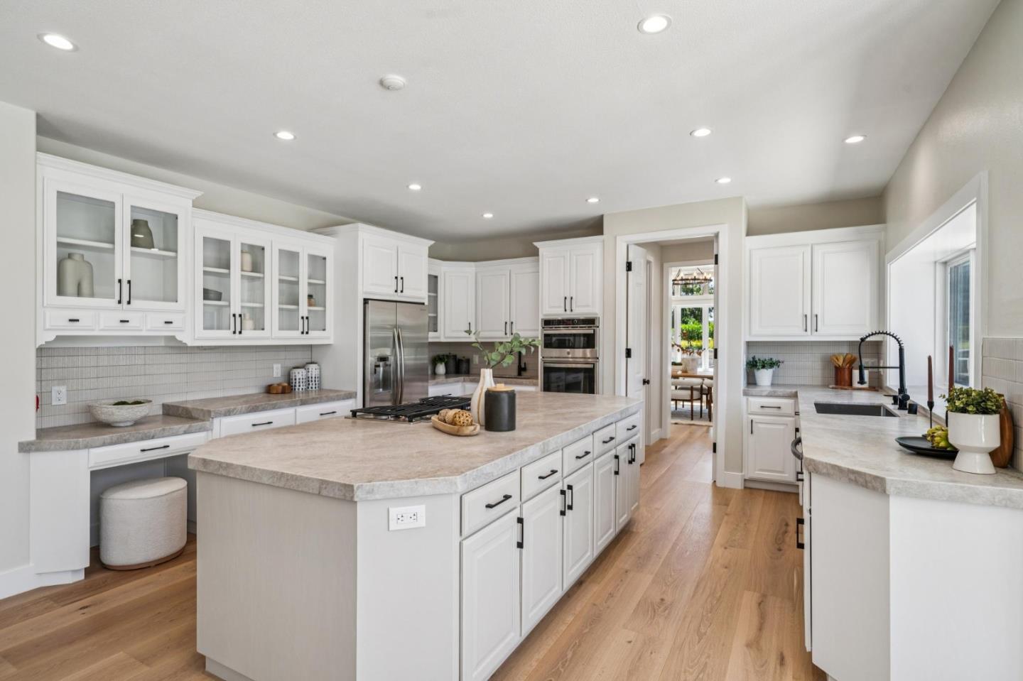 21668 Toll Gate Road Saratoga, CA 95070 - Photo 4 of 55