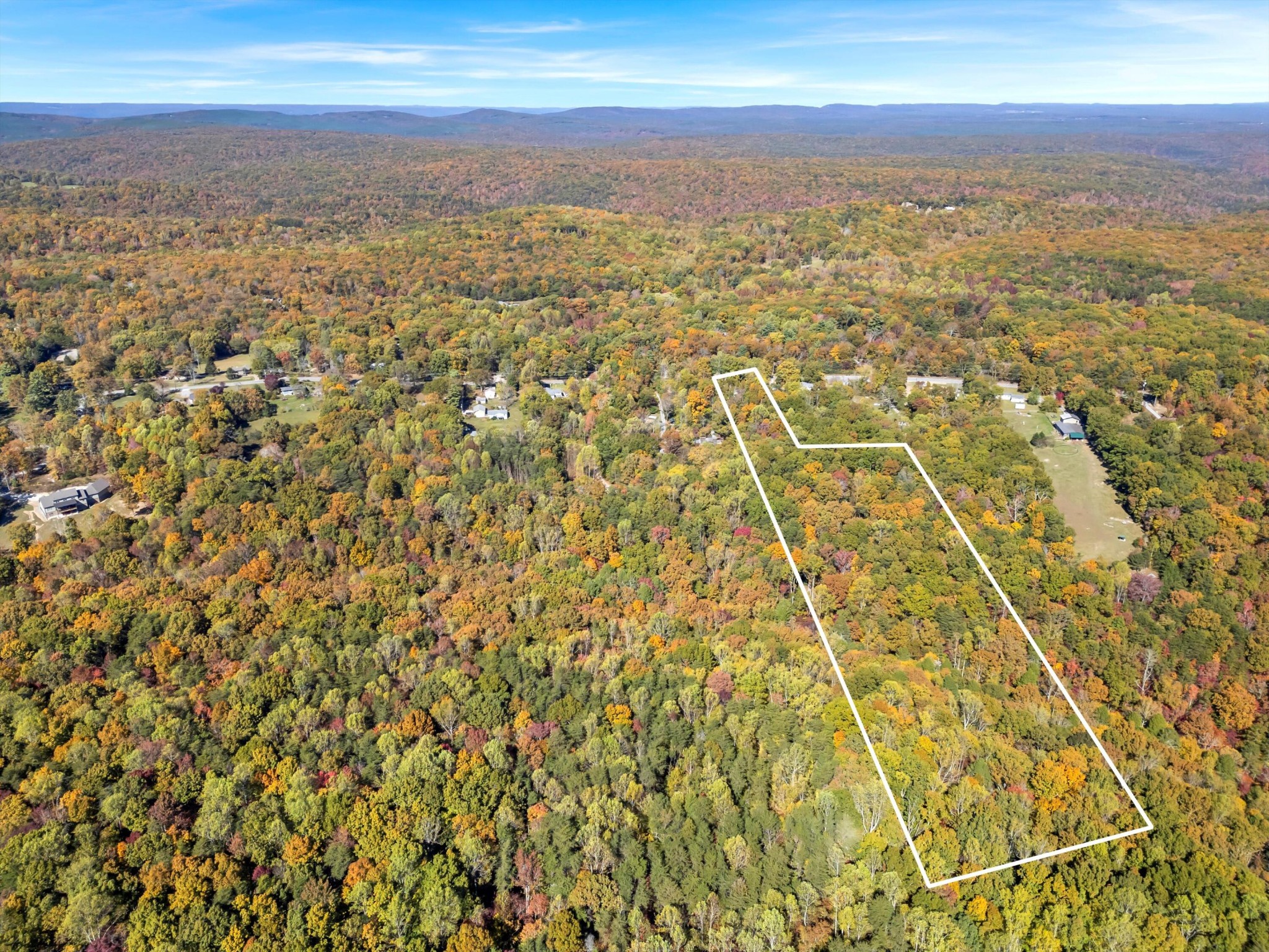2424 Corral Road Signal Mountain, TN 37377 - Photo 18 of 28 Gallery Image 18