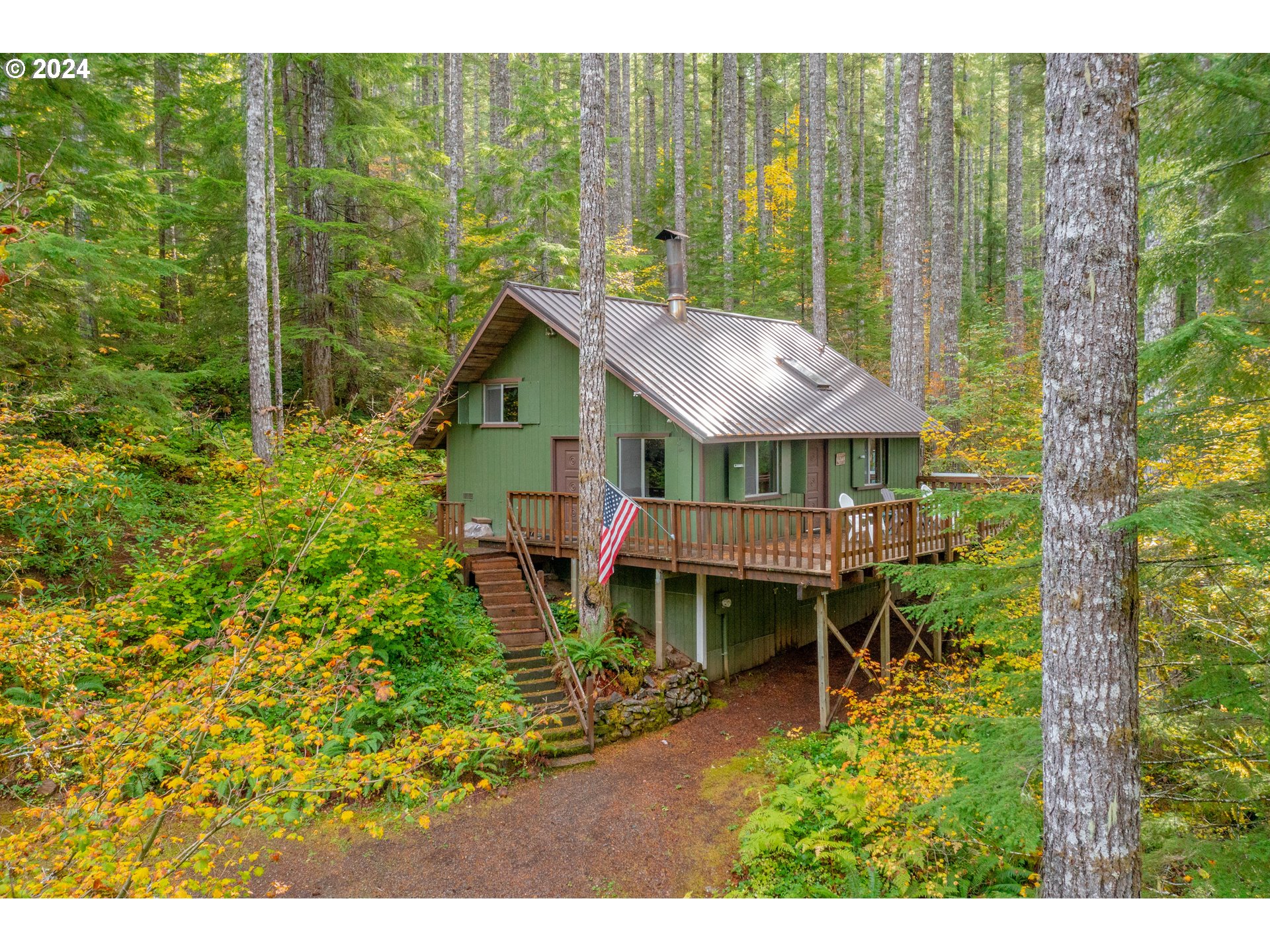 33 A Stahlman Road, Unit 33 Detroit, OR 97342 - Photo 4 of 41 Gallery Image 4