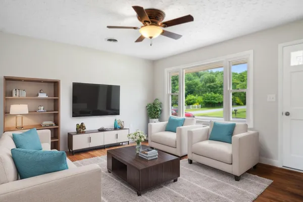 $289,900 | 6890 Riverbend Drive, Fairlawn, VA 24141